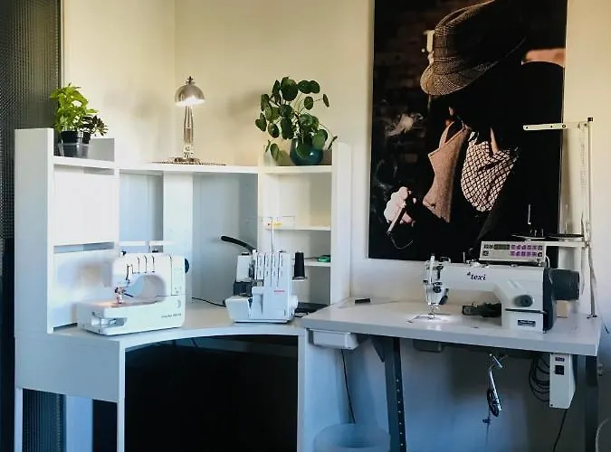 Alt Treptow Fashion Hq *